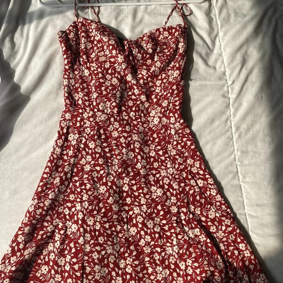 Reformation Dresses & Skirts - REFORMATION -- Sasika Dress
